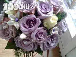 Menyasszonyi csokor lila-fehér